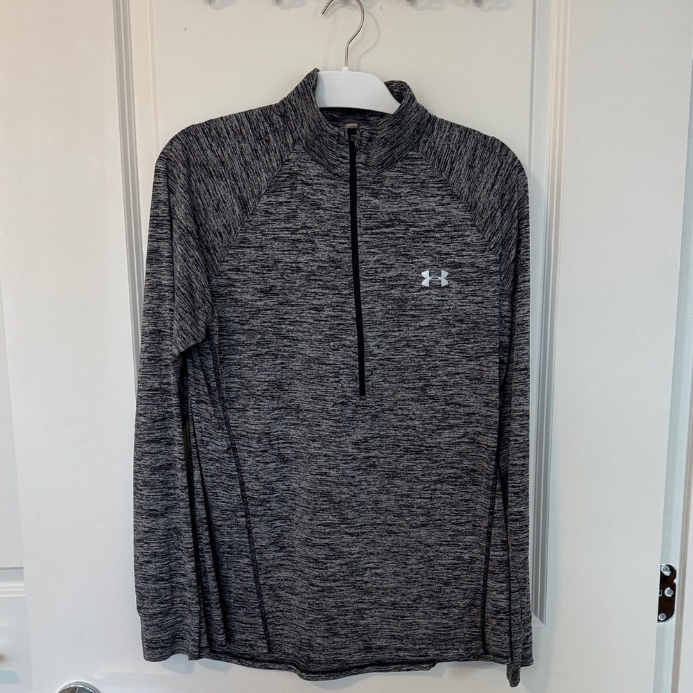 Under Armour Half Zip - Picture 2 of 4